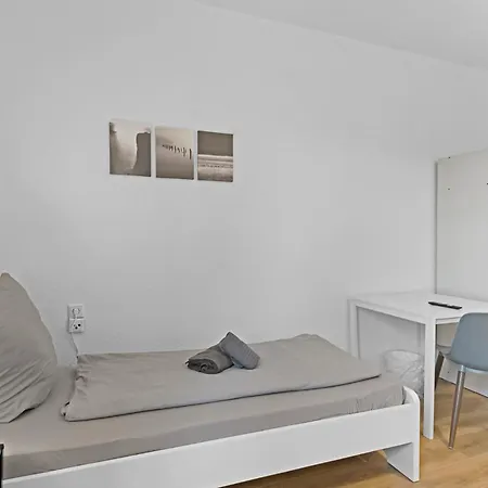 Apartment Bege Business Oasis *
